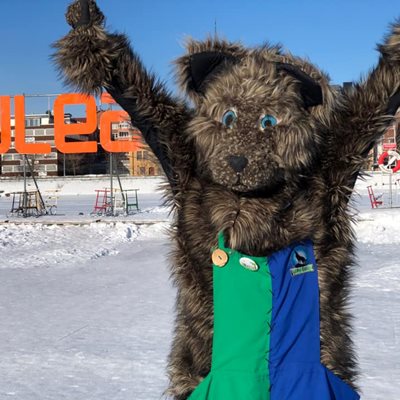 Hjalmar On Ice