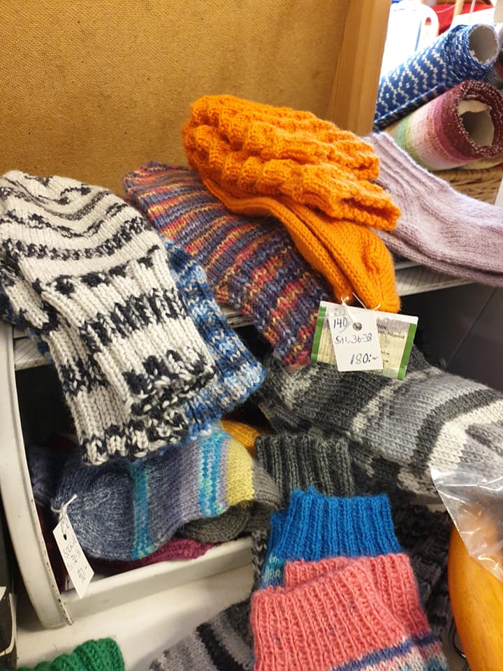 Älvhäxorna Stickat