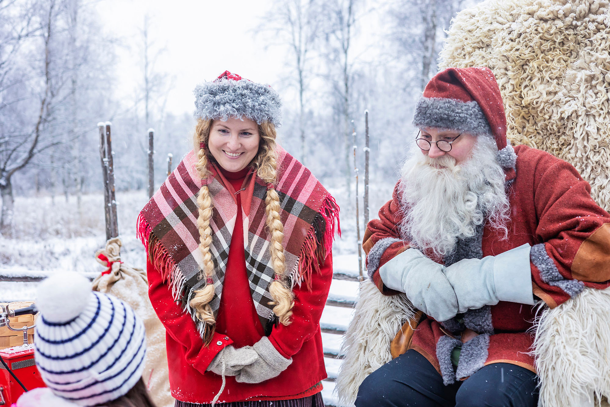 Jultomten och tomtemor på Hägnan