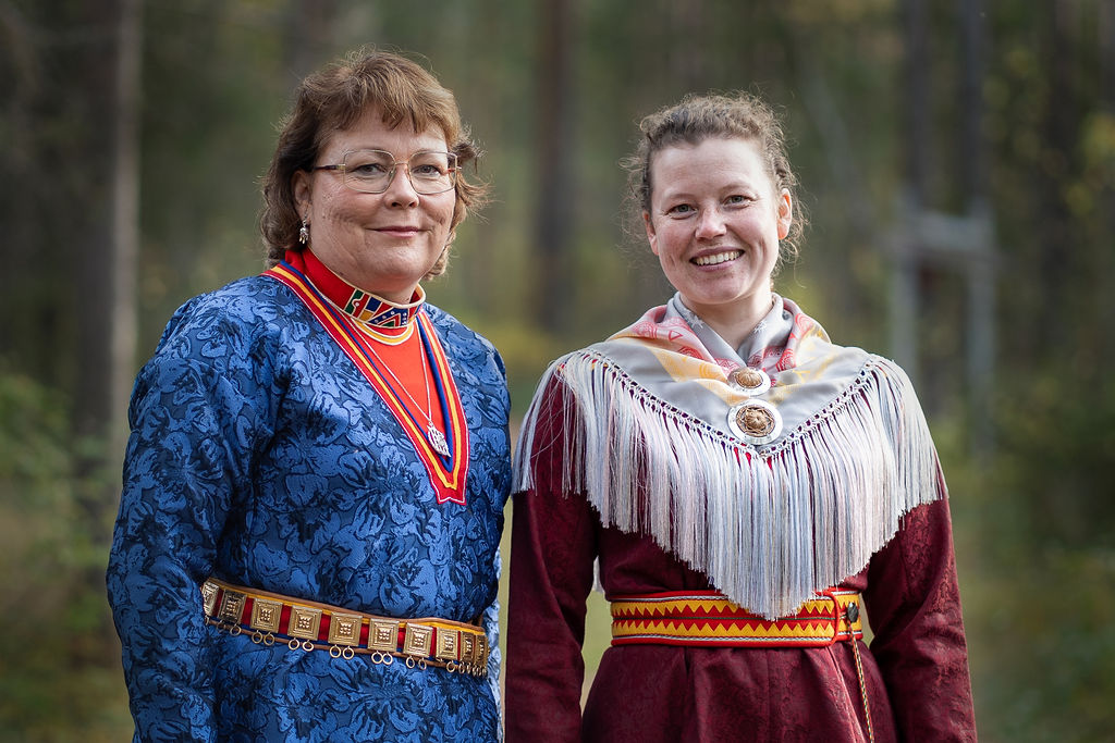 Katarina Spik Skum och Johanna Minde föreläser om sitt konstnärliga samarbete.