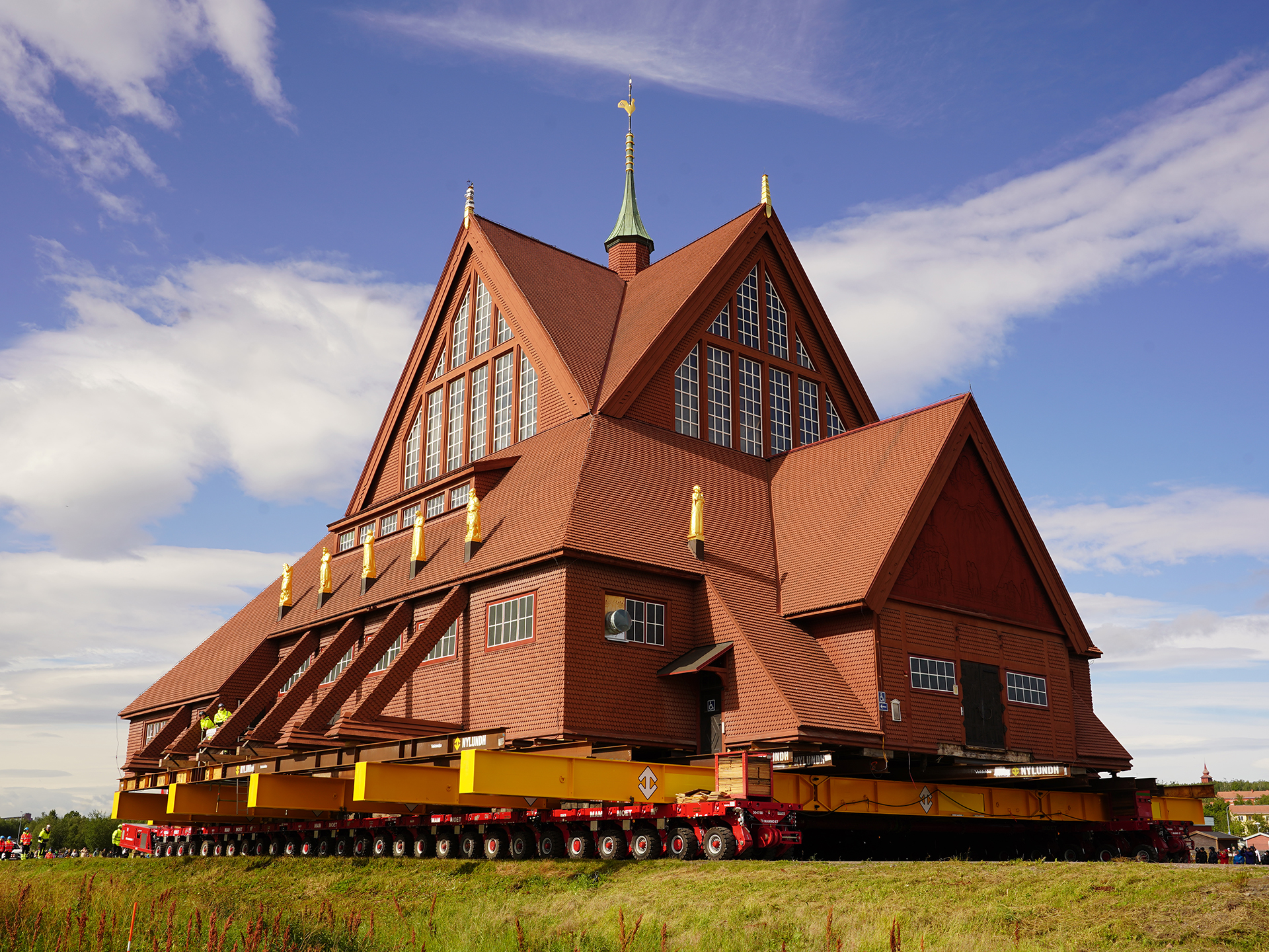 Kiruna kyrka under flytten. Foto: Moa Strålberg, Kiruna kommun.