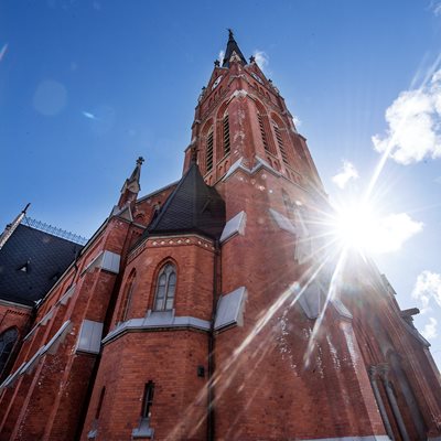 Luleå cathedral in sunlight