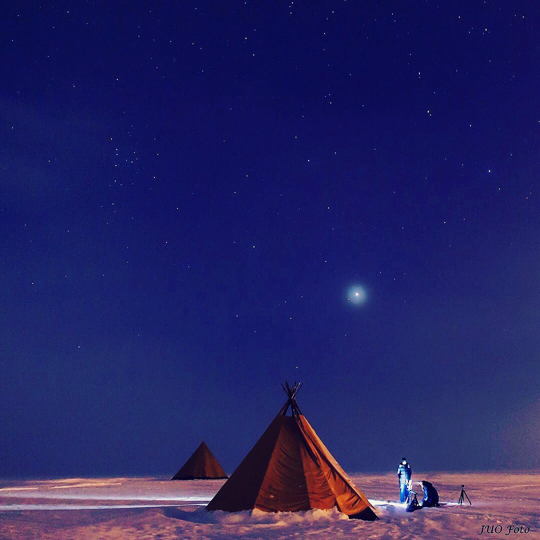 Star gazing session at Brändö Lodge
