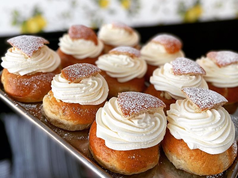 Semlor at Café La Vache