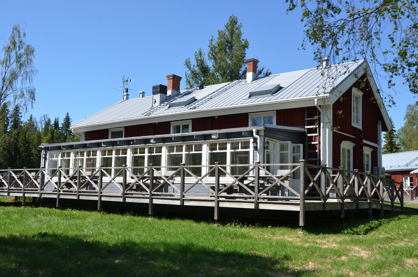 Jopik Baksida Sommar Foto Jopikgården