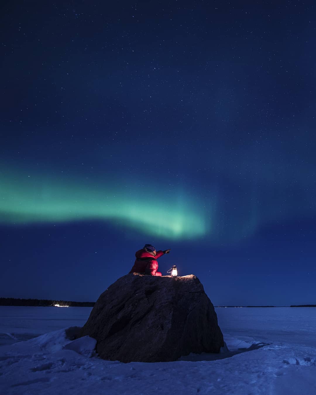 Northern lights at Brändö Lodge