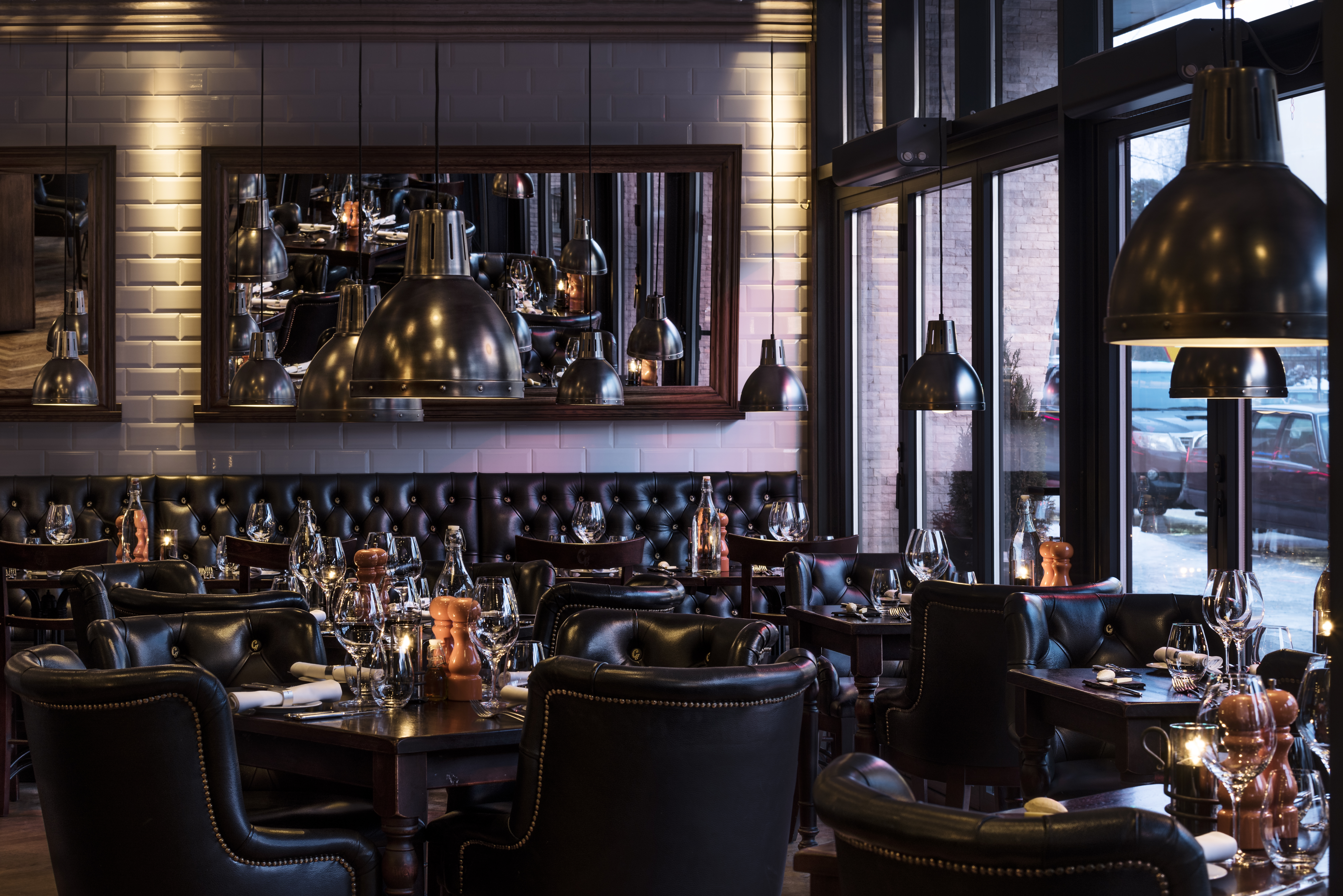 Inside Cg:s restaurant