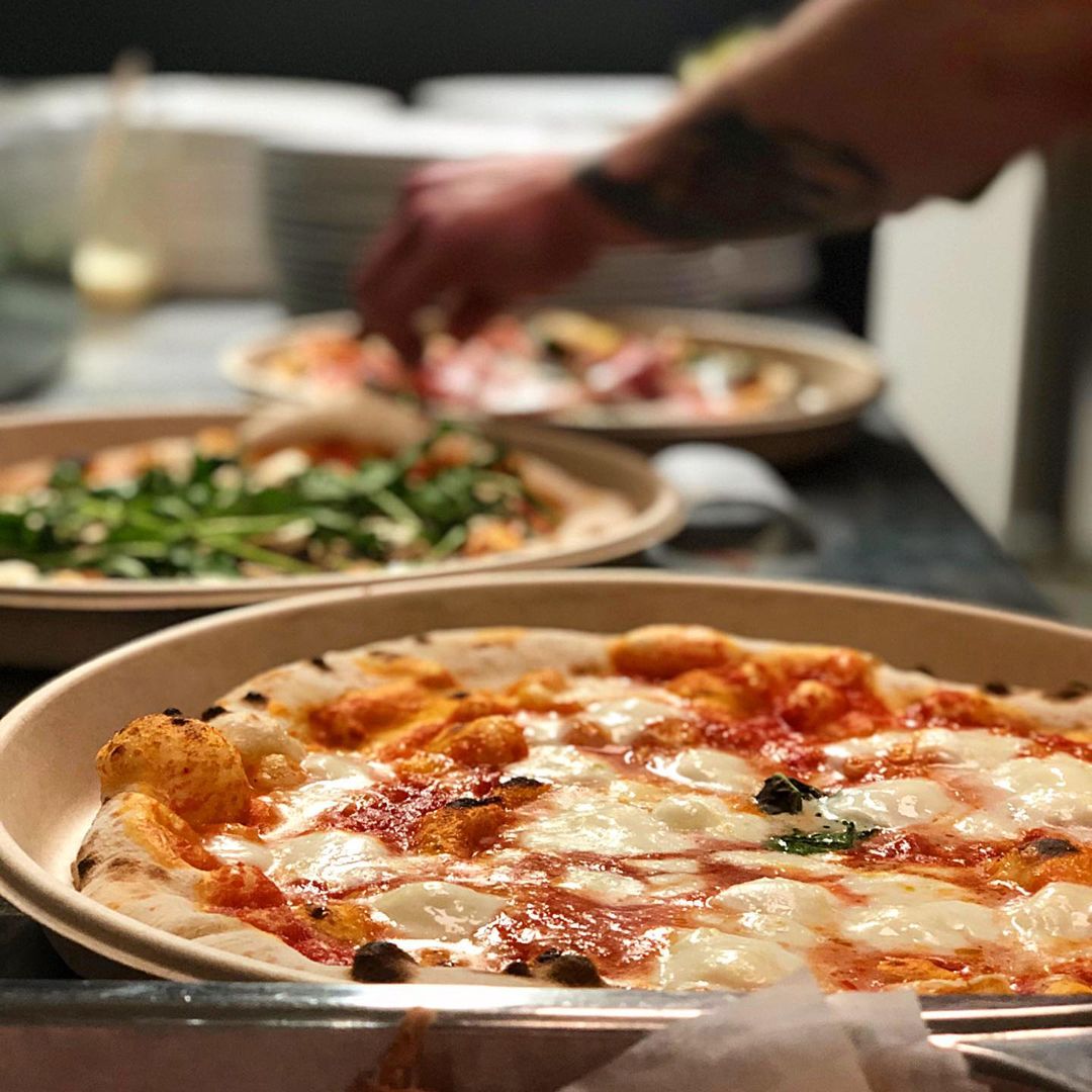 Delicious pizza at Taverna Gusto in Lule&#229;