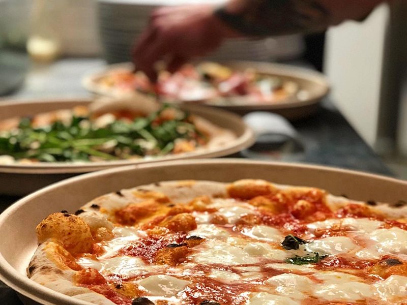 Delicious pizza at Taverna Gusto in Luleå